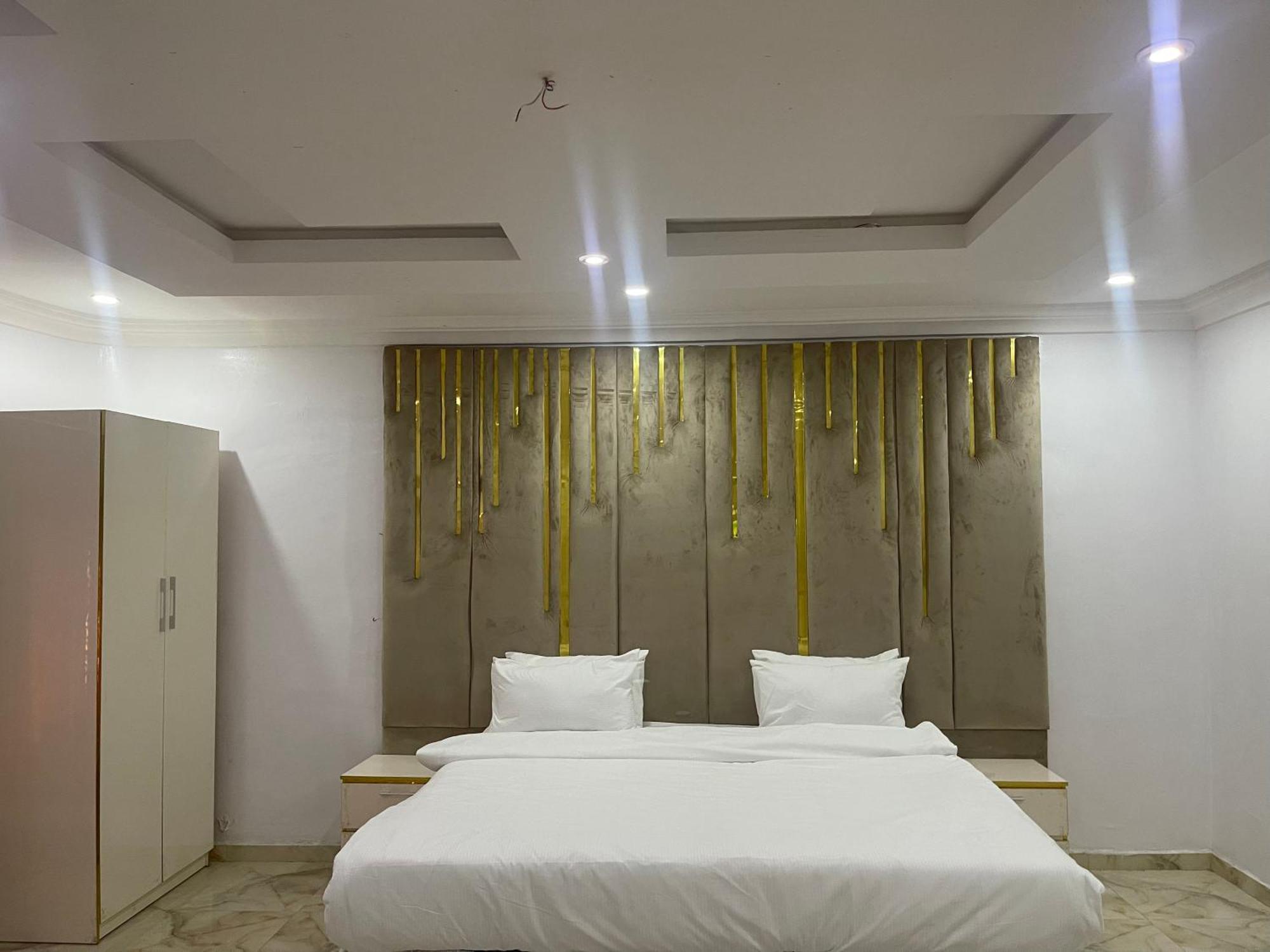 White Gold Hotel Ikeja Exterior foto